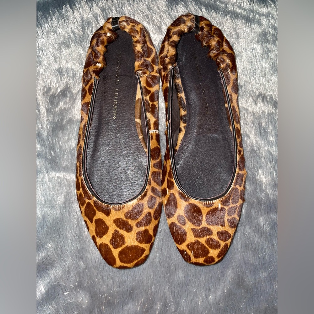 PONY-STYLE CALFSKIN BALLET FLATS